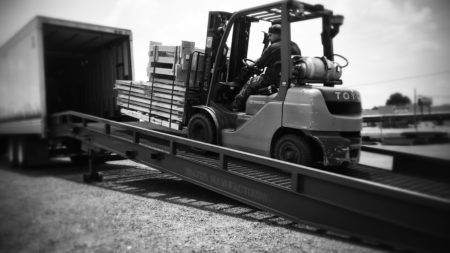 Brazos steel yard ramp loading truck with forklift